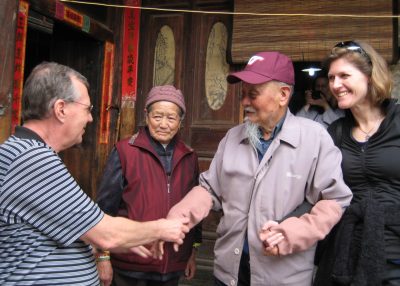 Students with Chinese man