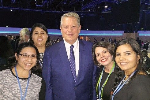 Students with Al Gore